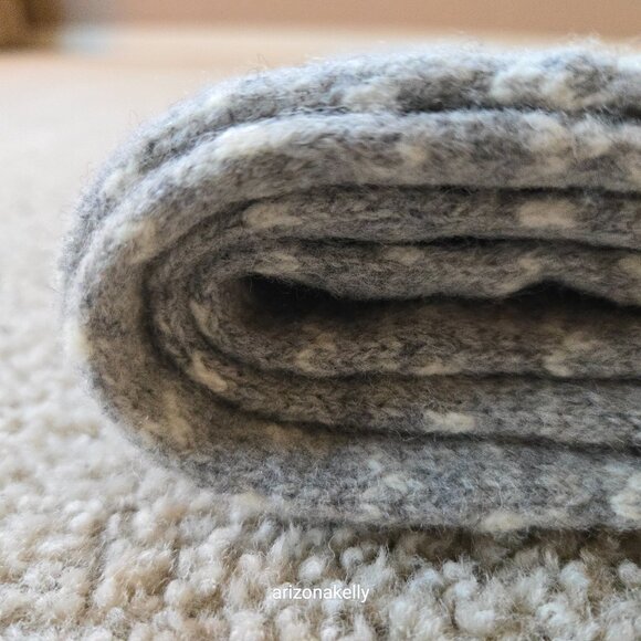 NWT Brooks Brothers 346 Knit Wool Snowflake Fair Isle Scarf Grey White - Picture 2 of 10